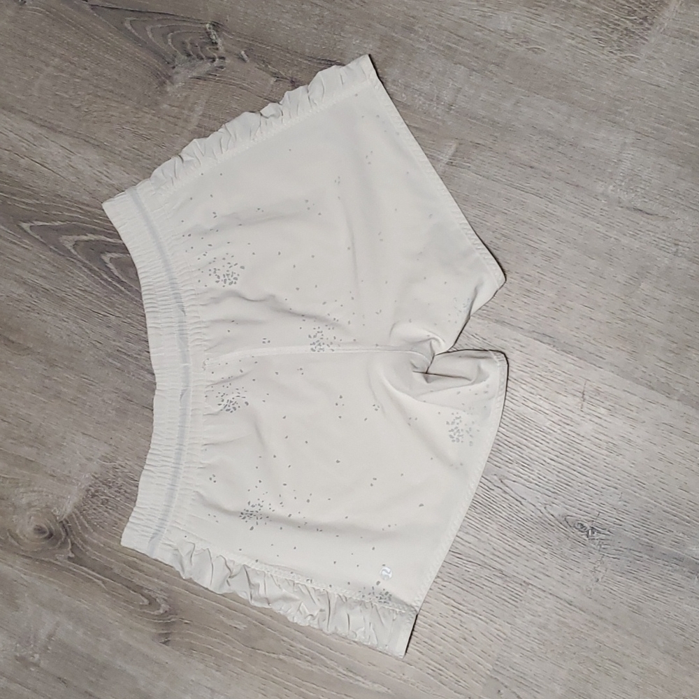 Lululemon Athletica Reversible shorts elastic waist women size 10? - Picture 2 of 11